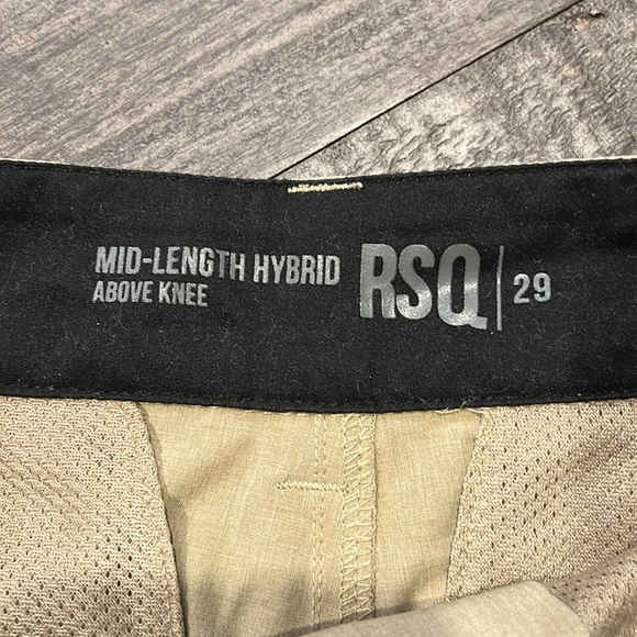 RSQ MID-LENGTH HYBRID SHORTS.ABOVE KNEE SIZE 29 GREAT CONDITION. BUNDLE 2 SAVE - Picture 4 of 4